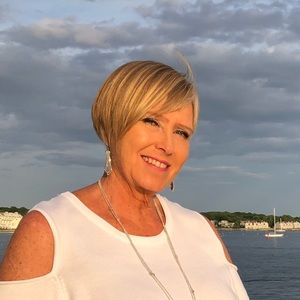 Meet your Posher, Gail